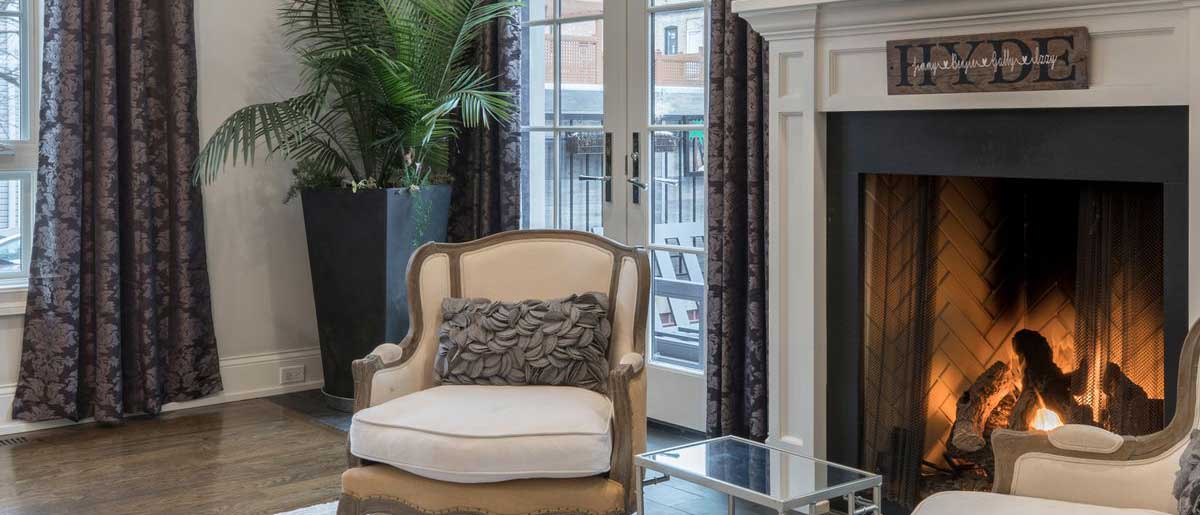 Flamme et design : comment le feu est revenu au cœur de la décoration intérieure